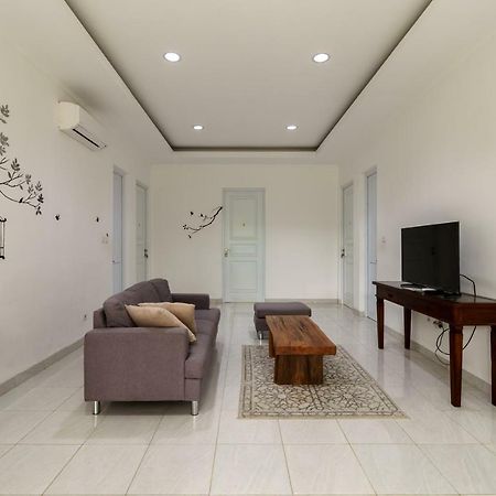 Reddoorz Plus Near Exit Toll Puncak 2 Bogor Ngoại thất bức ảnh