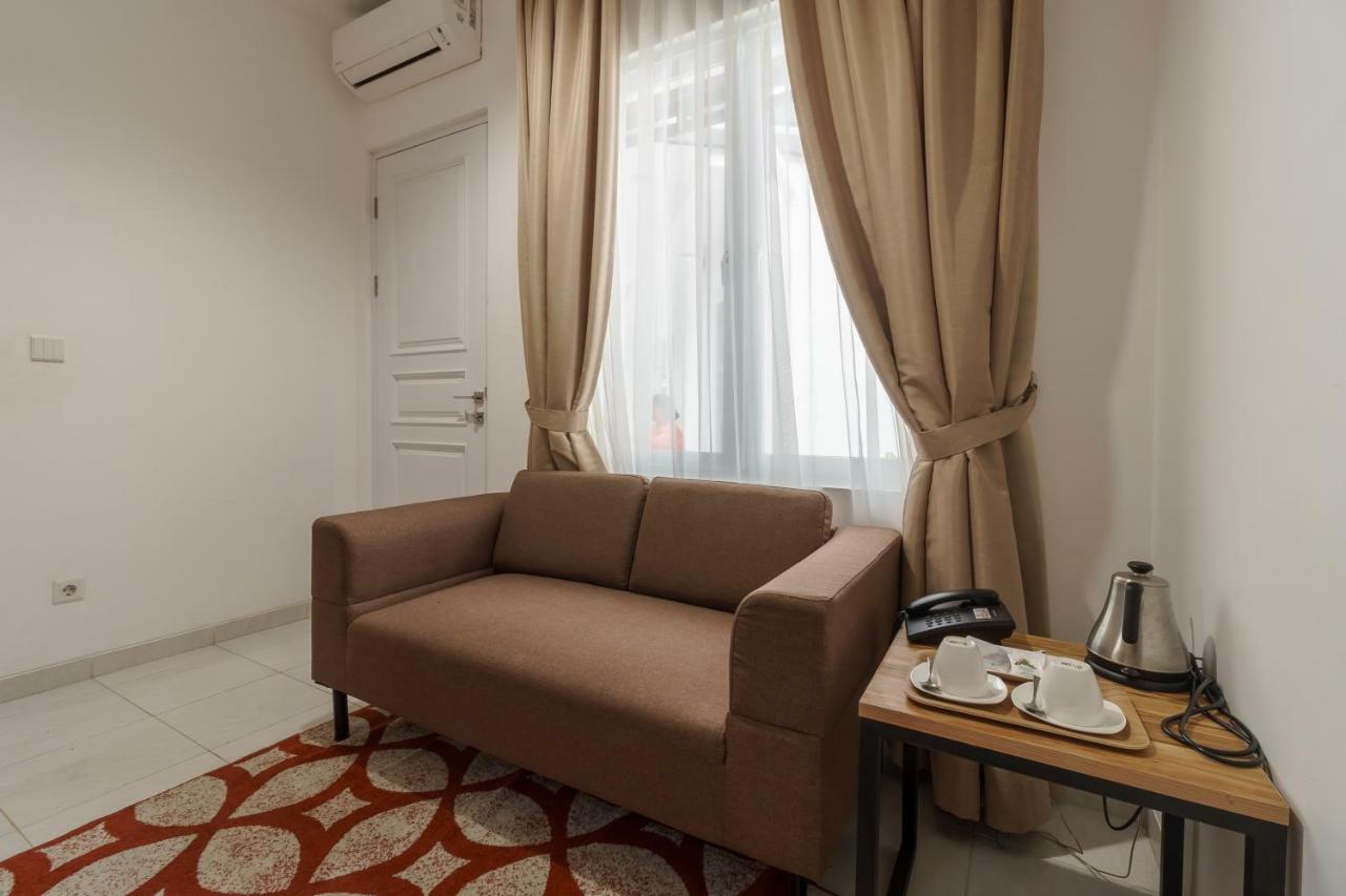 Reddoorz Plus Near Exit Toll Puncak 2 Bogor Ngoại thất bức ảnh